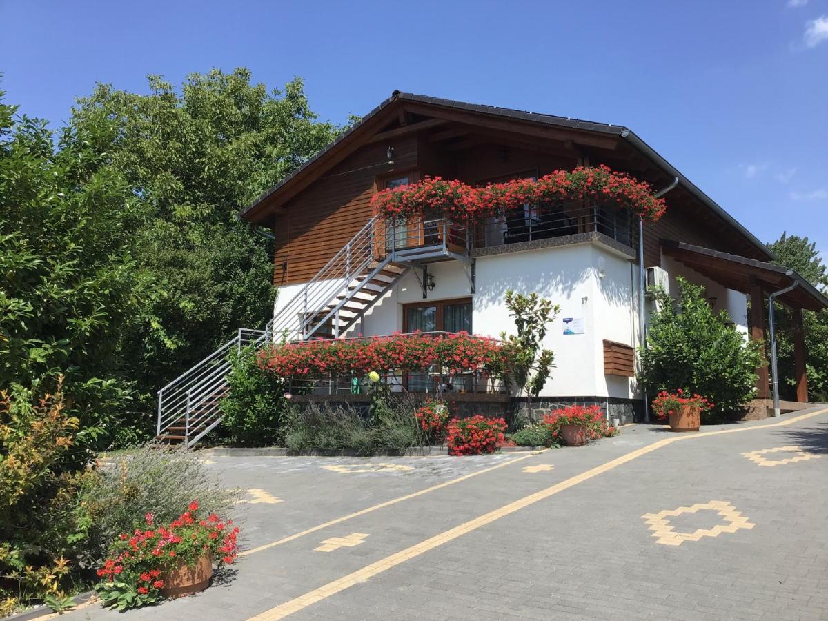 Dravecz Apartman Balatonlelle Bagian luar foto