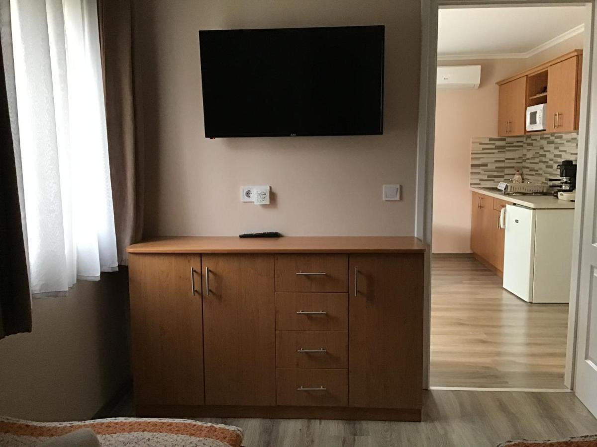 Dravecz Apartman Balatonlelle Bagian luar foto