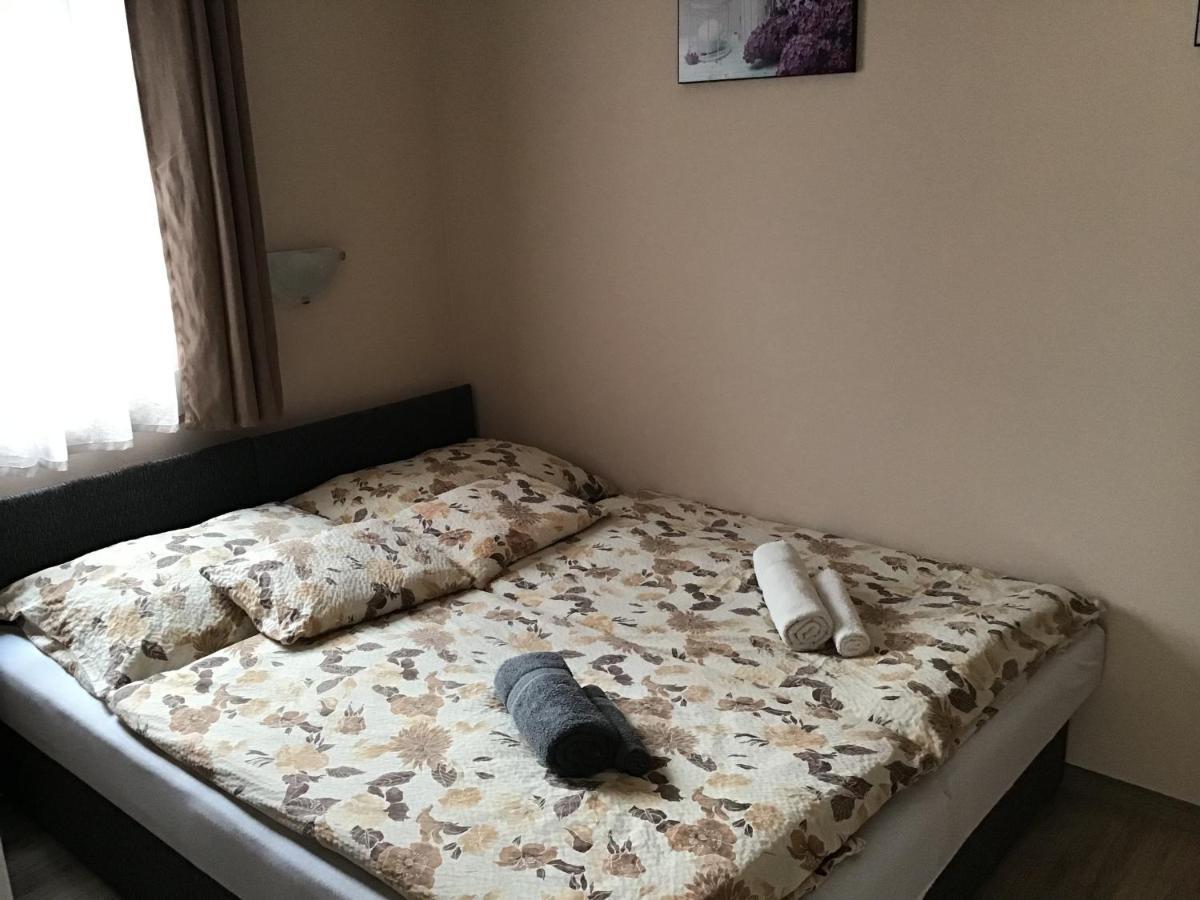 Dravecz Apartman Balatonlelle Bagian luar foto