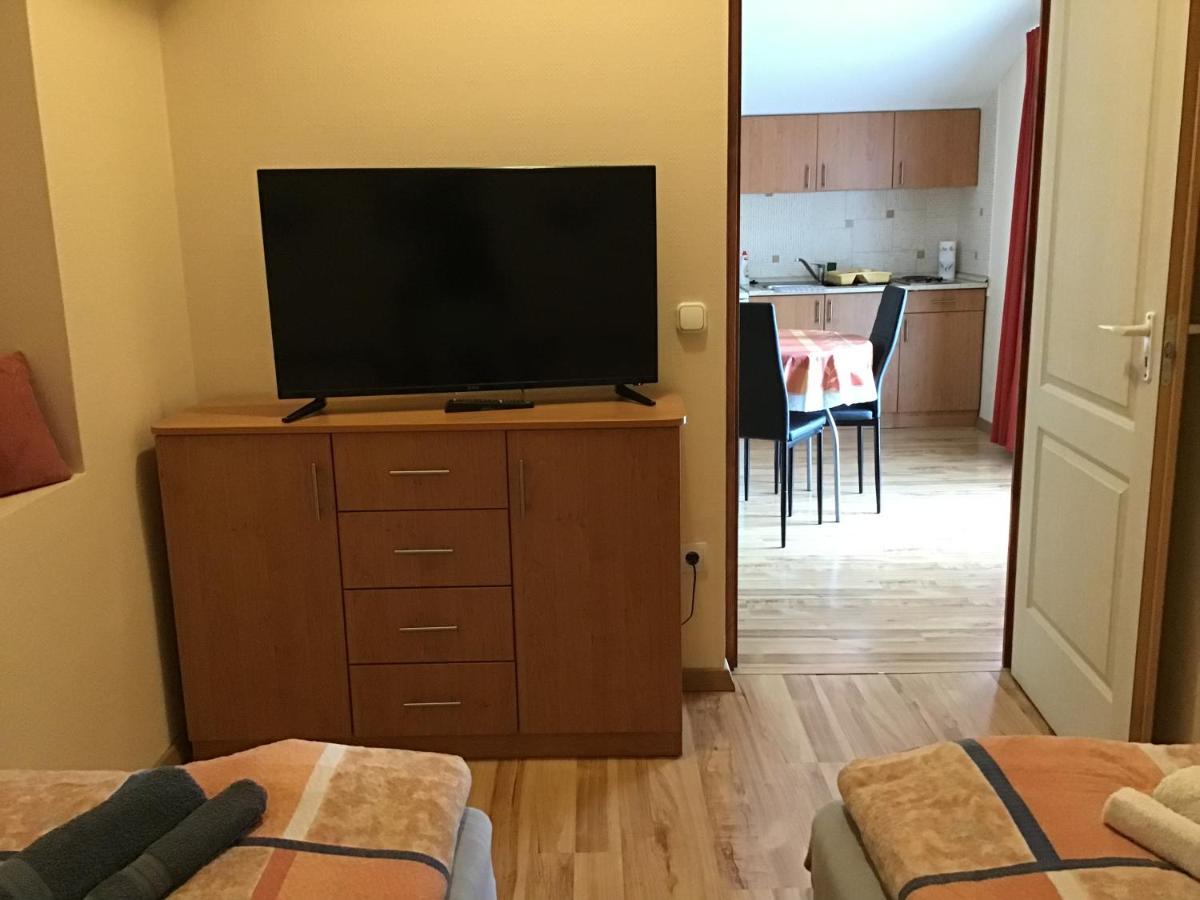 Dravecz Apartman Balatonlelle Bagian luar foto