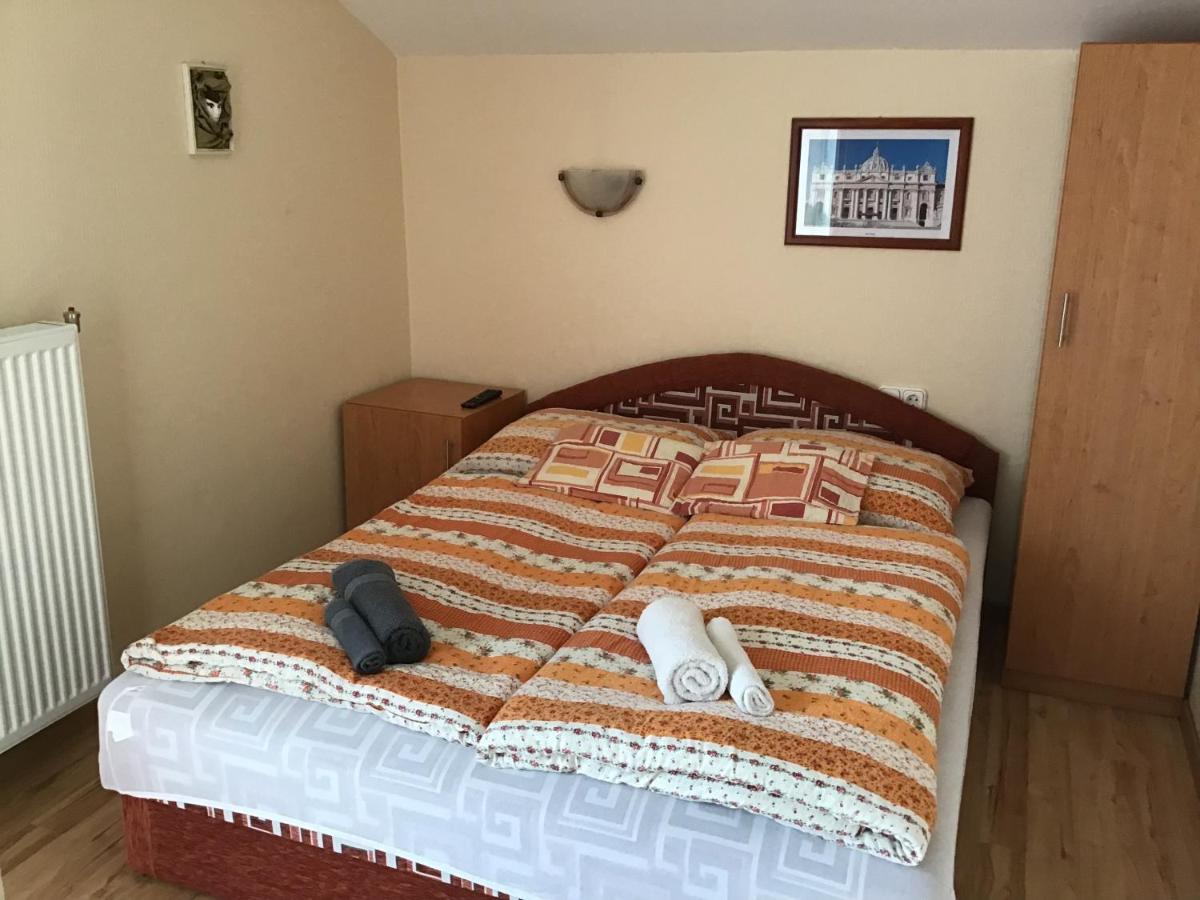 Dravecz Apartman Balatonlelle Bagian luar foto